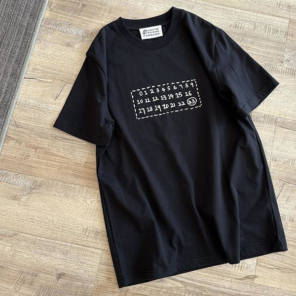 高品質♪♪♪MM6 メゾンマルジェラ 偽物ロゴ半袖Tシャツ Mak29218